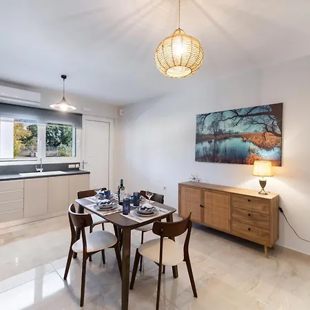 Ruellia Luxury Apartment *