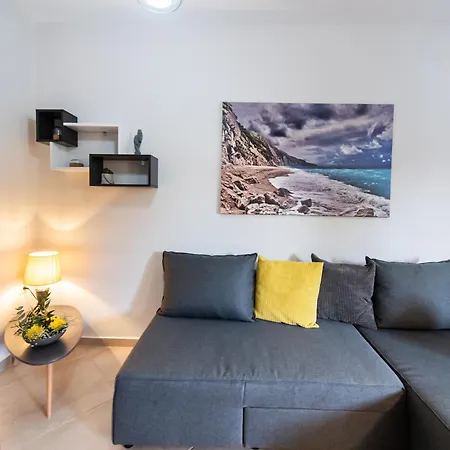 Ruellia Luxury Apartment *