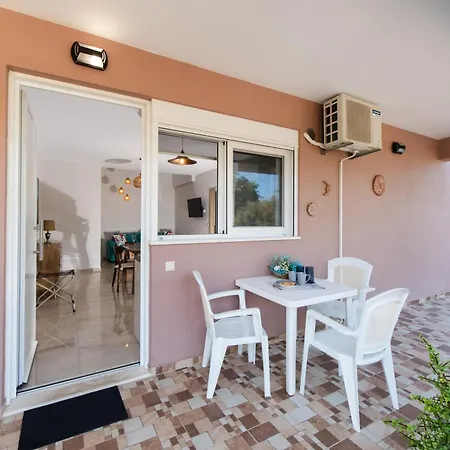 Apartment Ruellia Luxury Kalligoni