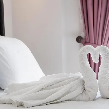 Ruellia Luxury Apartment Kalligoni